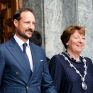 16. mai: Kronprins Haakon og ordfører Marianne Borgen er til stede under utdelingen av Oslo Business for Peace Award. Foto: Heiko Junge, NTB scanpix